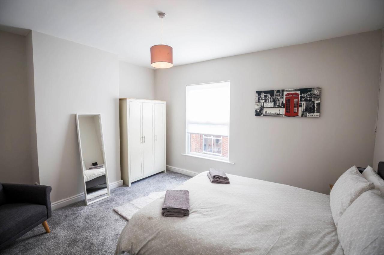 Spacious, Modern 4 Bed House Close To City Centre Chester Exterior photo